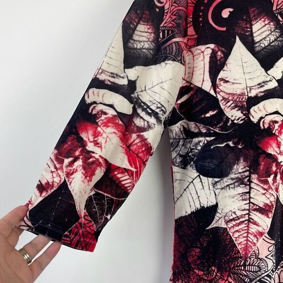 Breckenridge Women's Damask Floral Long Sleeve Tunic Top Red Medium - Picture 6 of 10